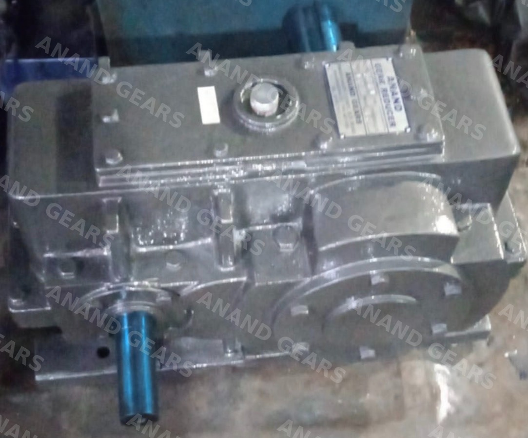 Helical gear reducer