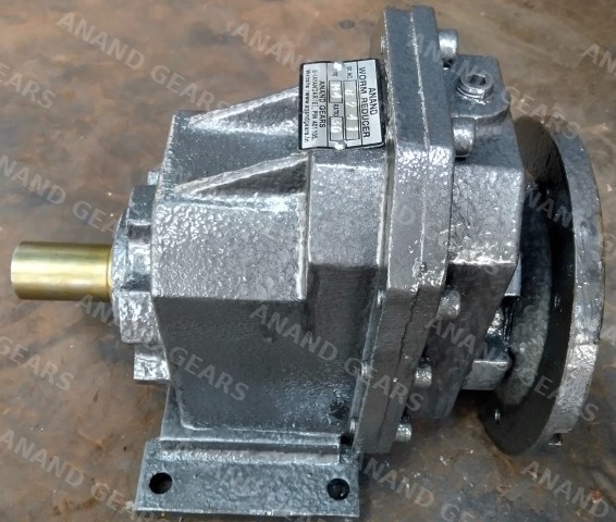 AEI helical gearbox with hardened, ground teeth